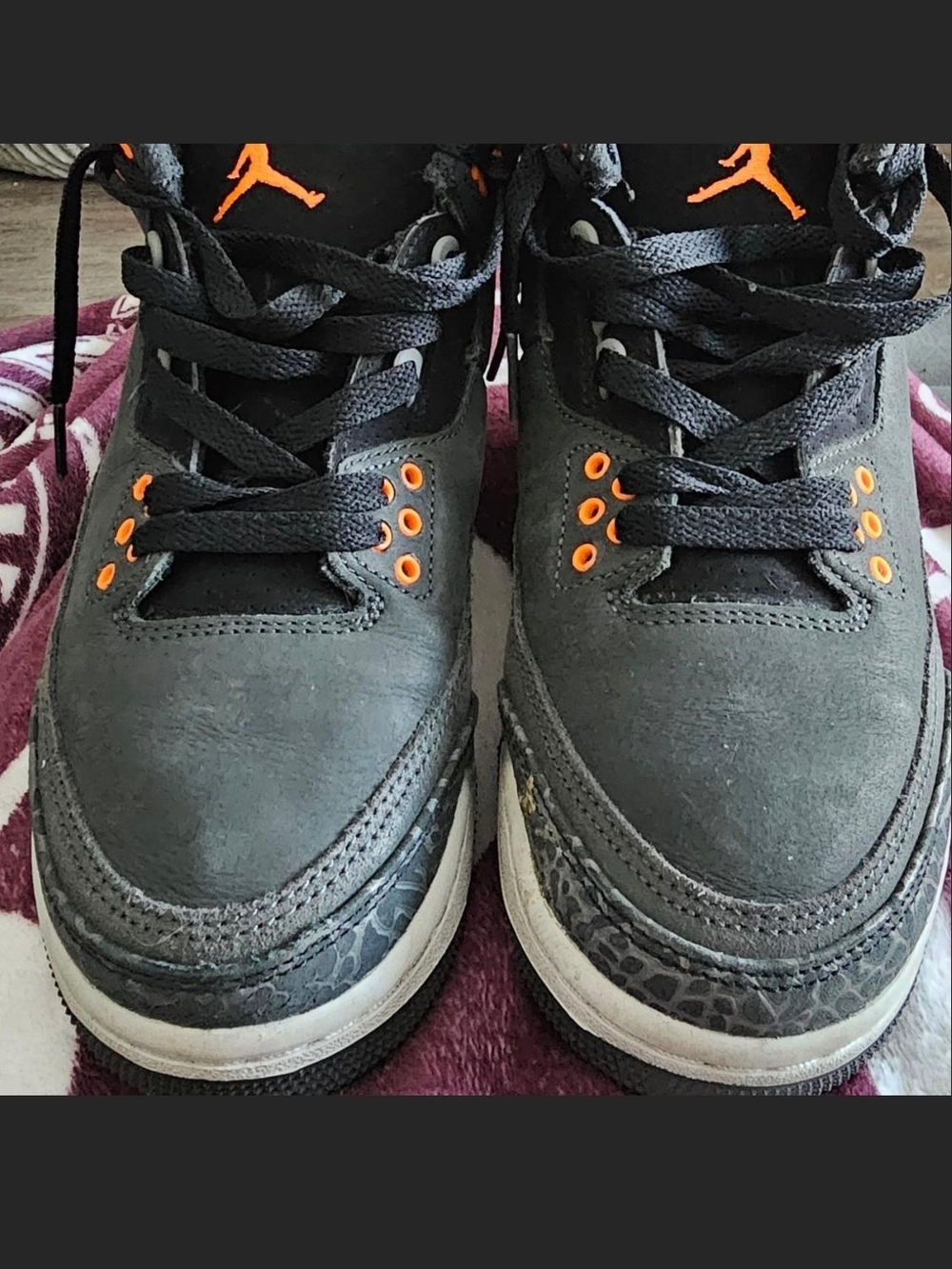 Air Jordan 3 Retro Black & Orange Size 7y